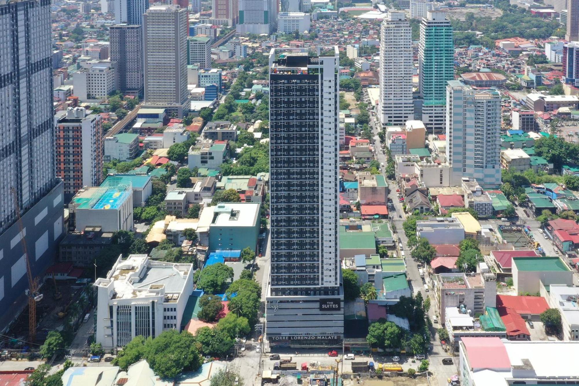 The Suites At Torre Lorenzo Malate - Managed By The Ascott Limited Manille Extérieur photo
